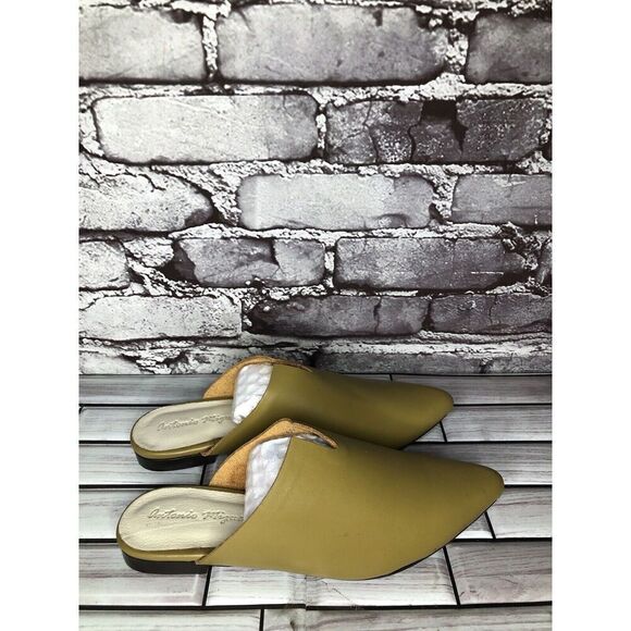 Antonio Miguel Mango Green Leather Center Cut Mules Flats Women Sz 5M US/35EU - Picture 6 of 16